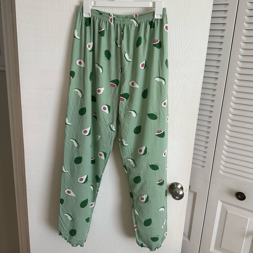 Size Lg Avocado Pajama Pants. (Juniors)